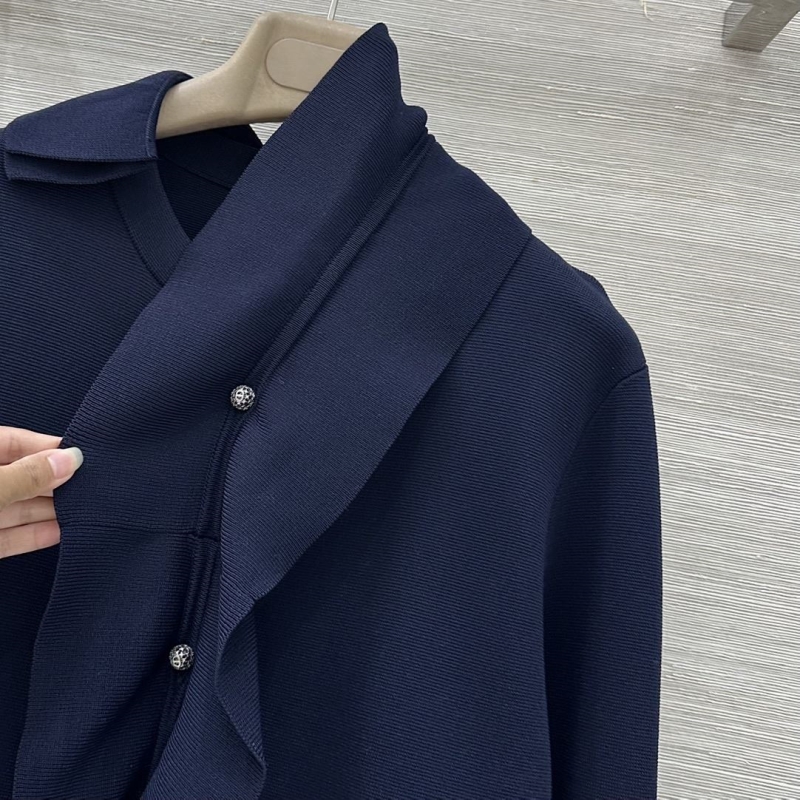 chr1st1an D10r outwear